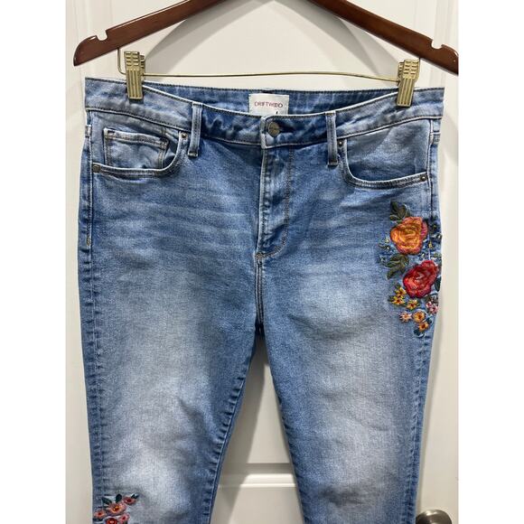 Driftwood Embroidered Jackie Embroidered Floral High Rise Slim Jeans Sz 30 x 27 - Picture 2 of 6